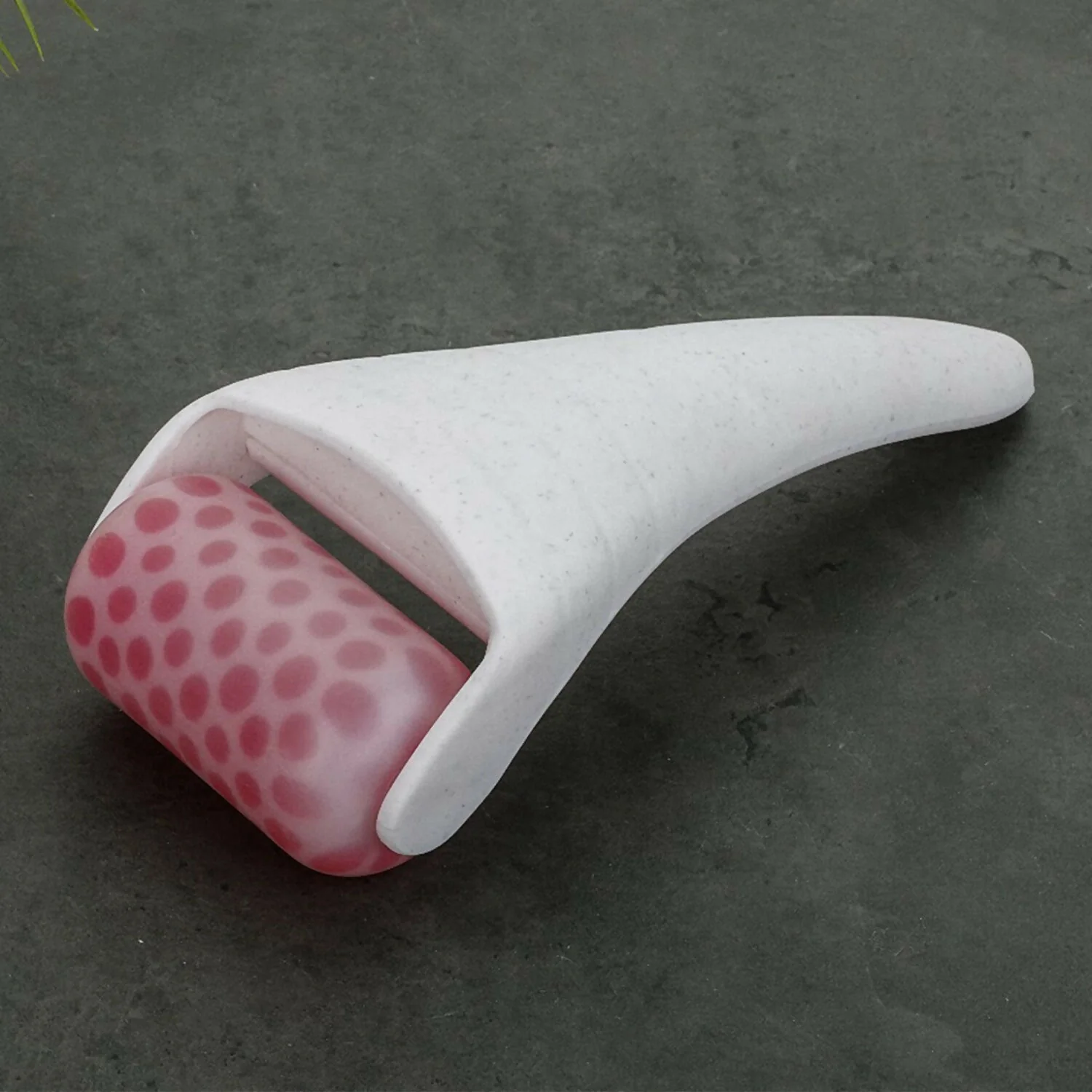 Cryo Face Roller - Image 4