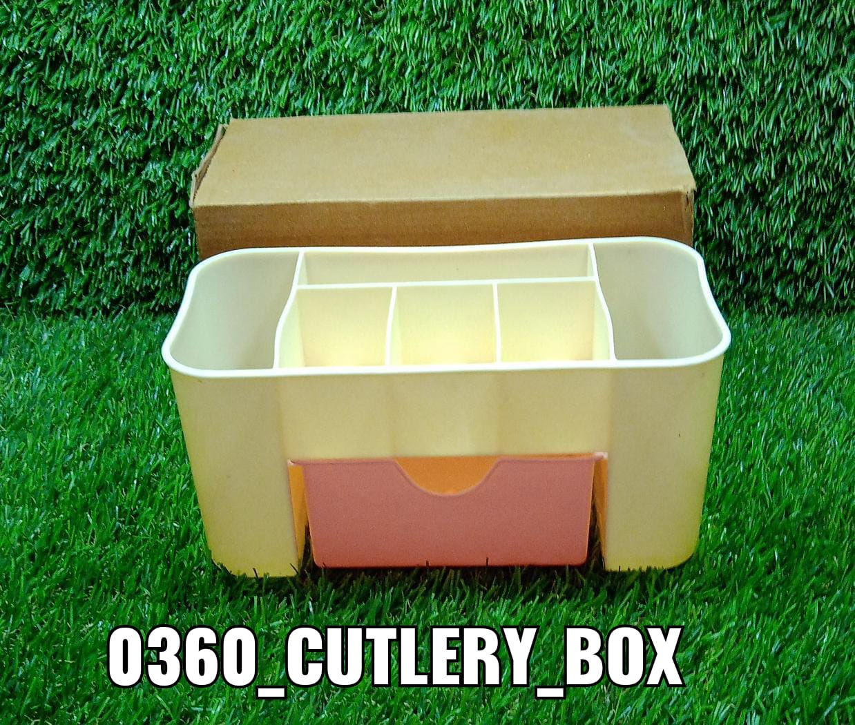 Customize Makeup Cutlery Box Girl. - Image 8