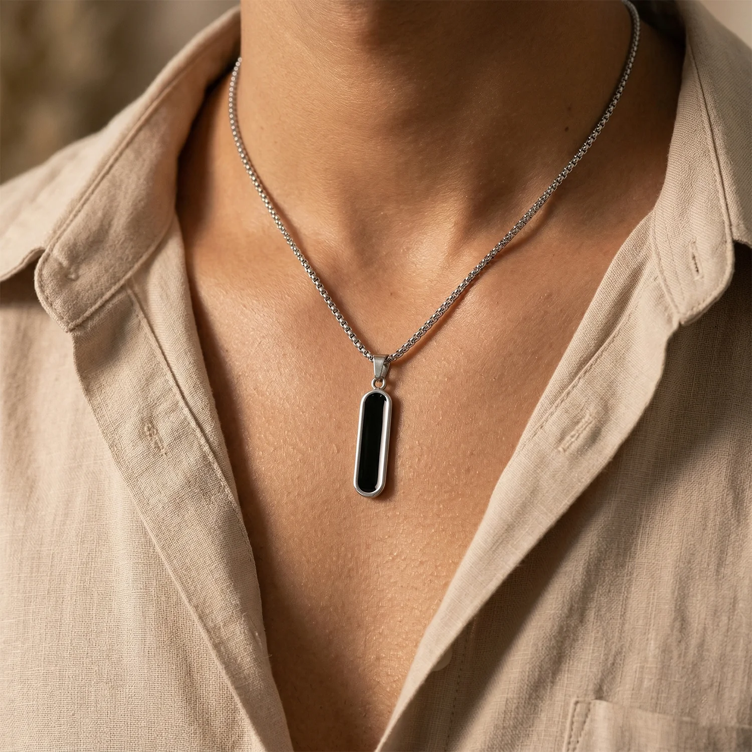 Customize Elegant Metal Pendant Locket Necklace with Box - Image 4