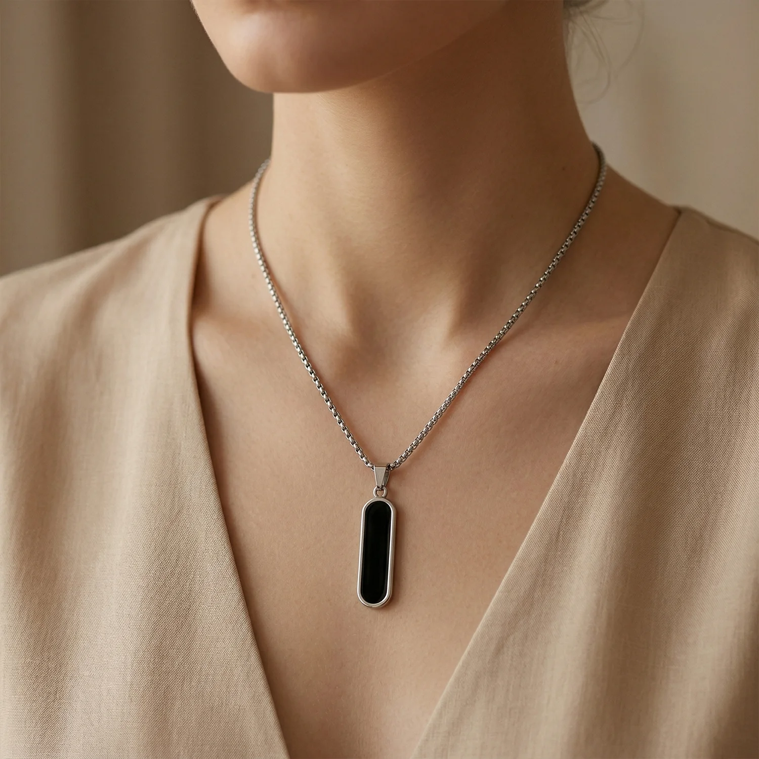 Customize Elegant Metal Pendant Locket Necklace with Box - Image 8