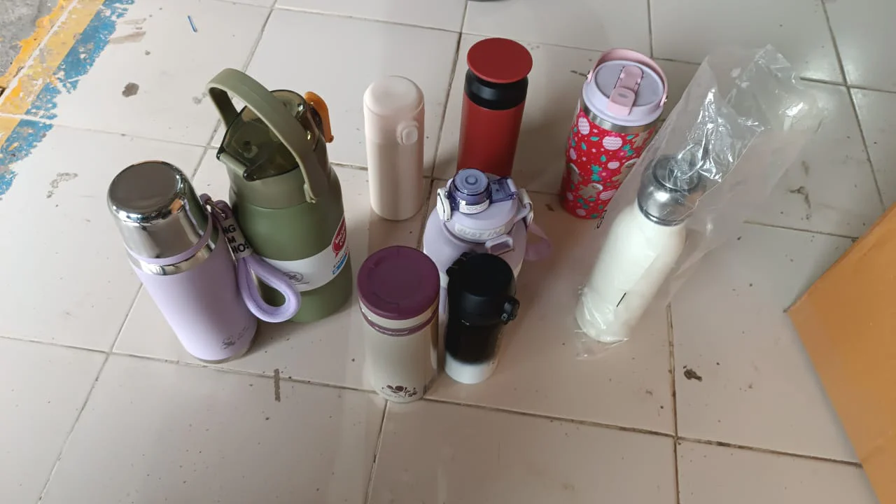 Stainless Steel Vacuum Bottle with Cup Lid Thermos for Hot Cold Drinks Travel Use 1 Pc - Image 9