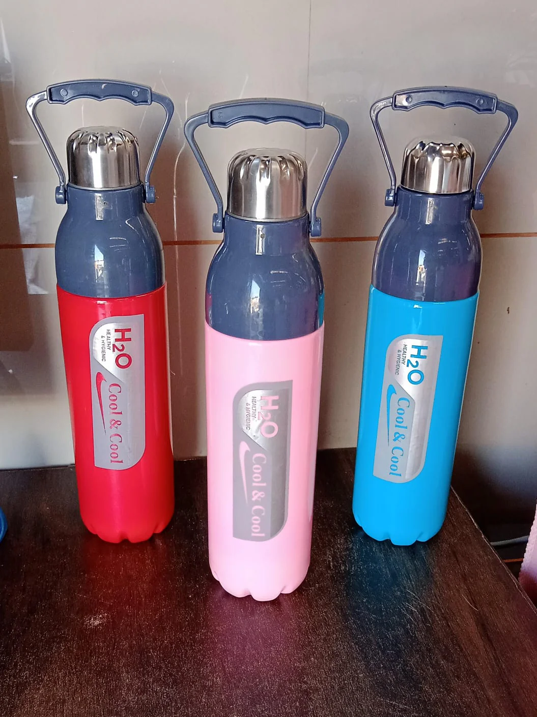 Customize Plastic Sports Bottle Insulated, Leakproof, BPA-Free (1100Ml / Mix Color) - Image 7