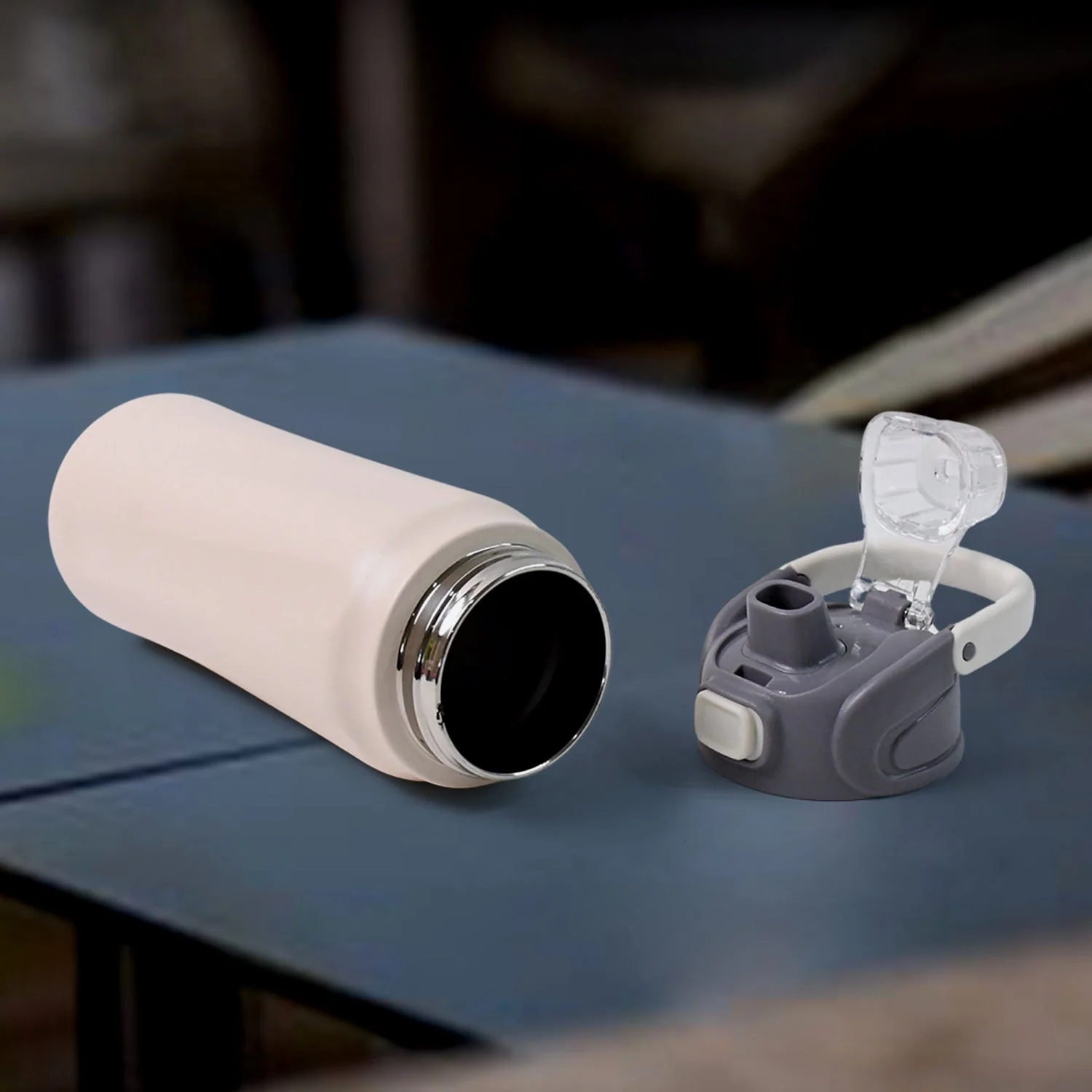 Customize Stainless Steel Insulated Vacuum Bottle (680ml Approx) - Image 3