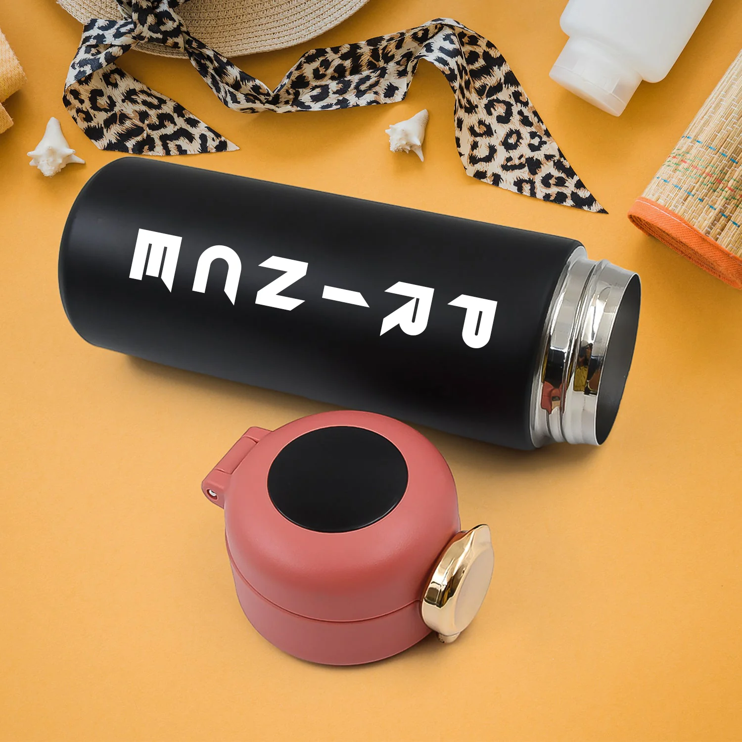 Customize Smart Vacuum Insulated Water Bottle with LED Temperature Display (450 ML Approx) - Image 4
