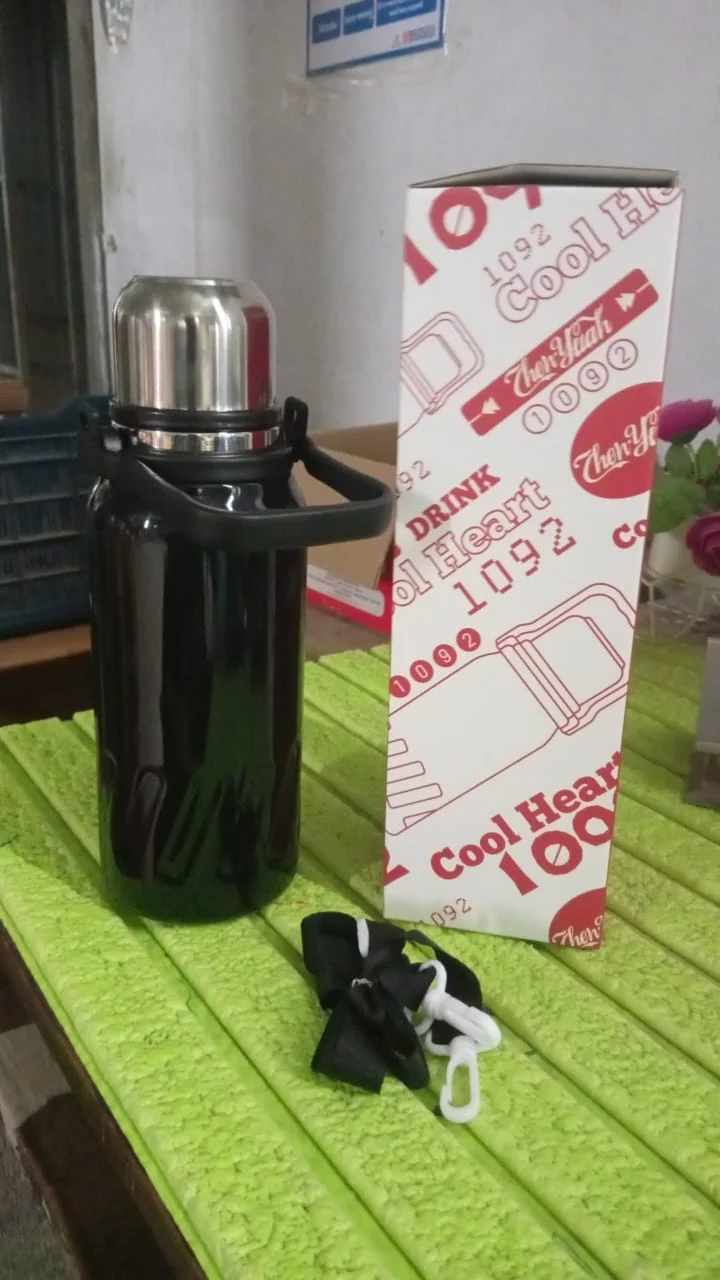 Customize Stainless Steel Water Bottle, Vacuum Insulated Cup / Bottle (1200 ML) - Image 7