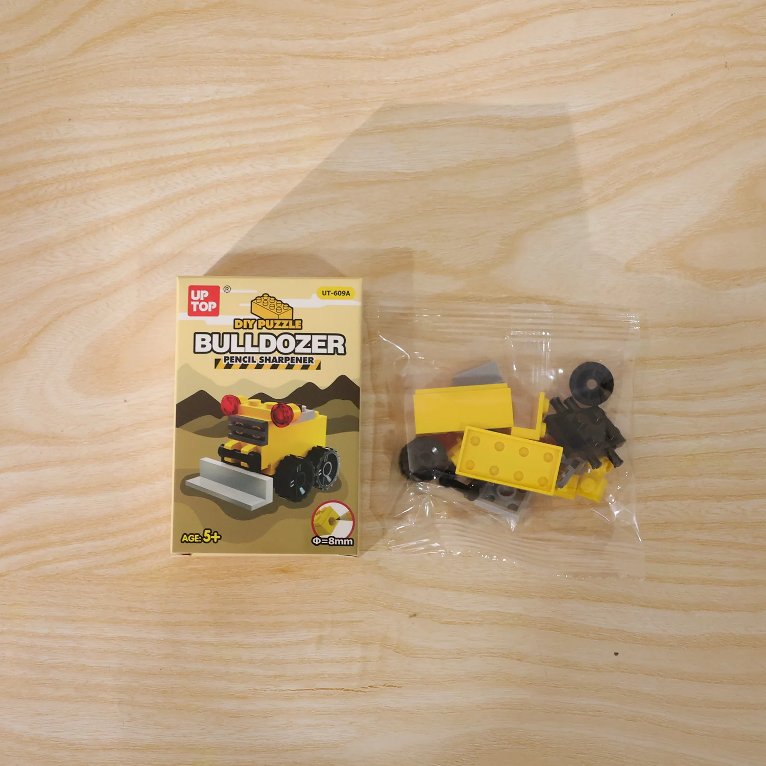 Cute Bulldozer Pencil Sharpener Toy - Fun and Interactive Desk Toy - Image 9