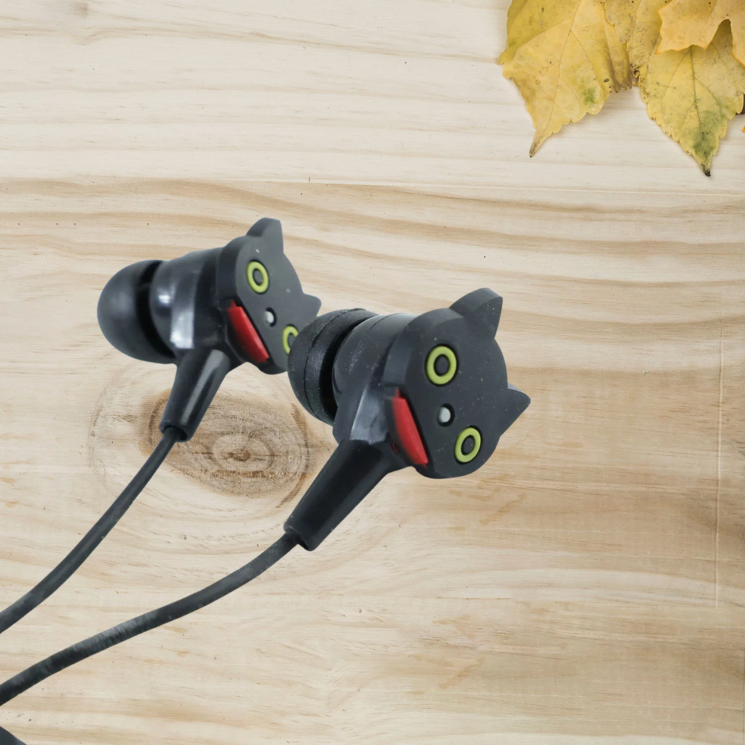 Cute Cartoon Style Wired In-Ear Earphones (1 Set) - Image 4