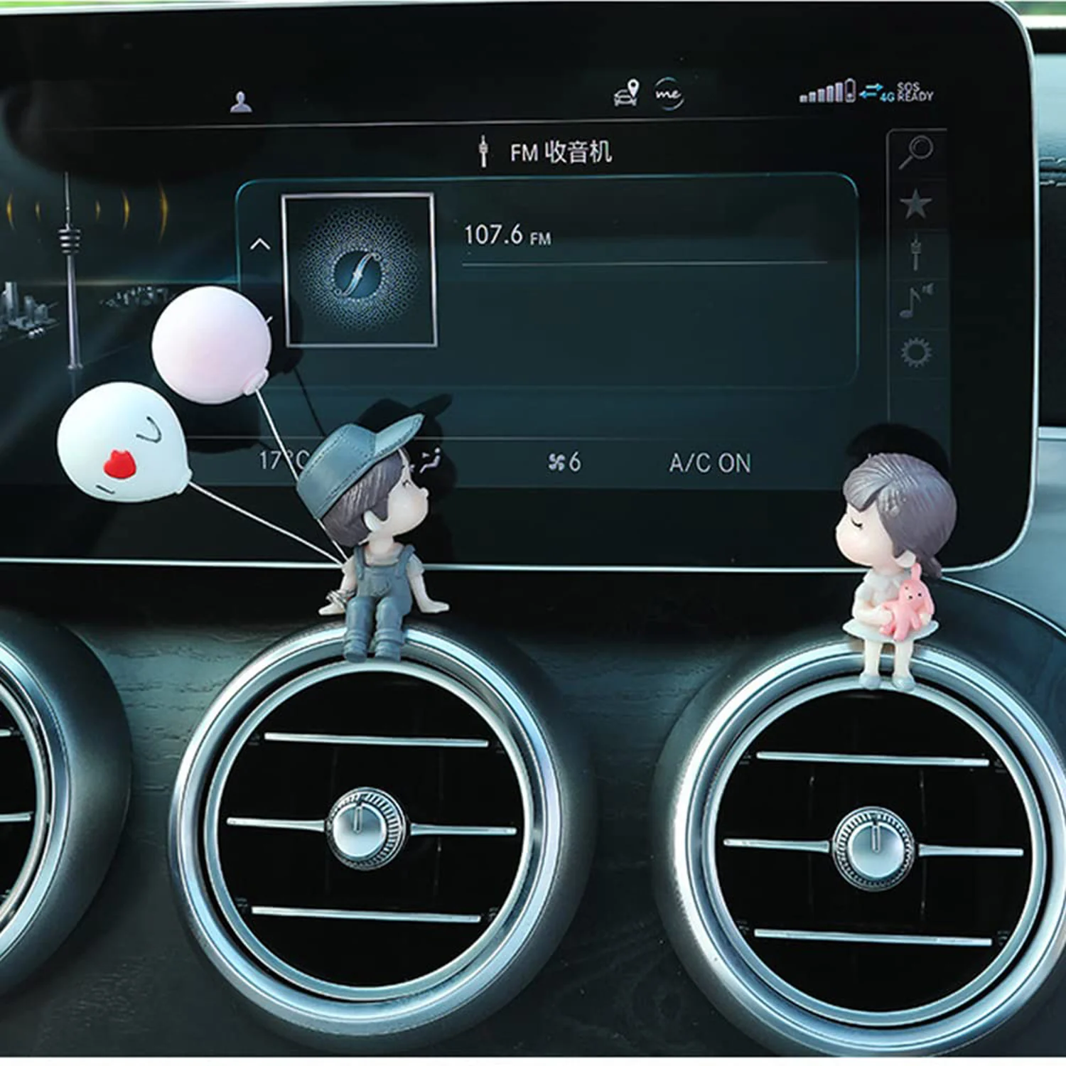 Plastic Cute Couple Car Dashboard Decoration Figurine Set (1 Set) - Image 3