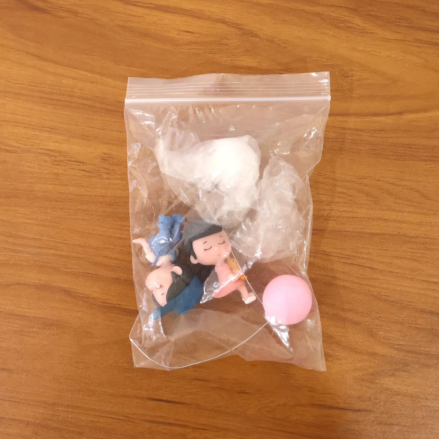 Plastic Cute Couple Car Dashboard Decoration Figurine Set (1 Set) - Image 8