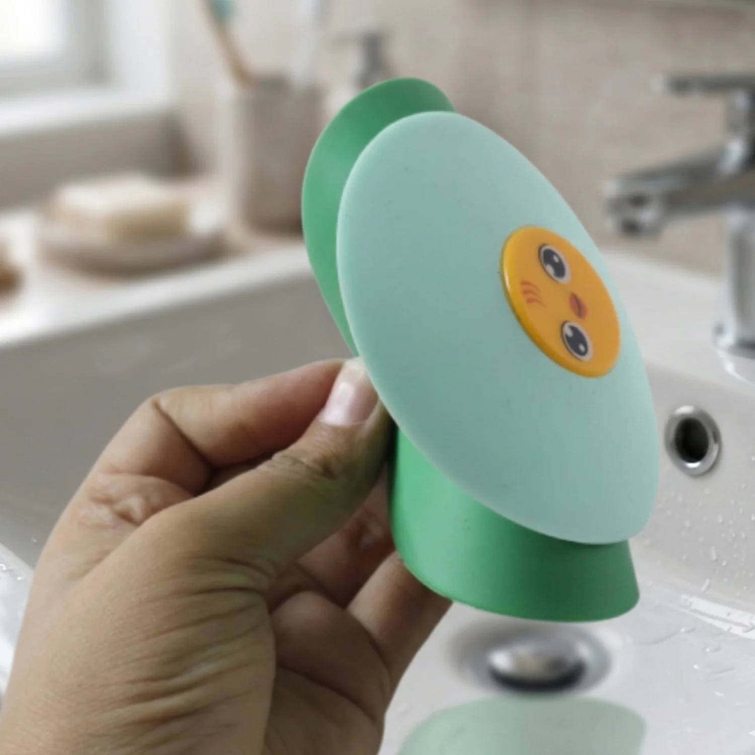 Cute Duck Design Silicone Sink Drain Stopper with Suction Base 1 Pc - Image 7