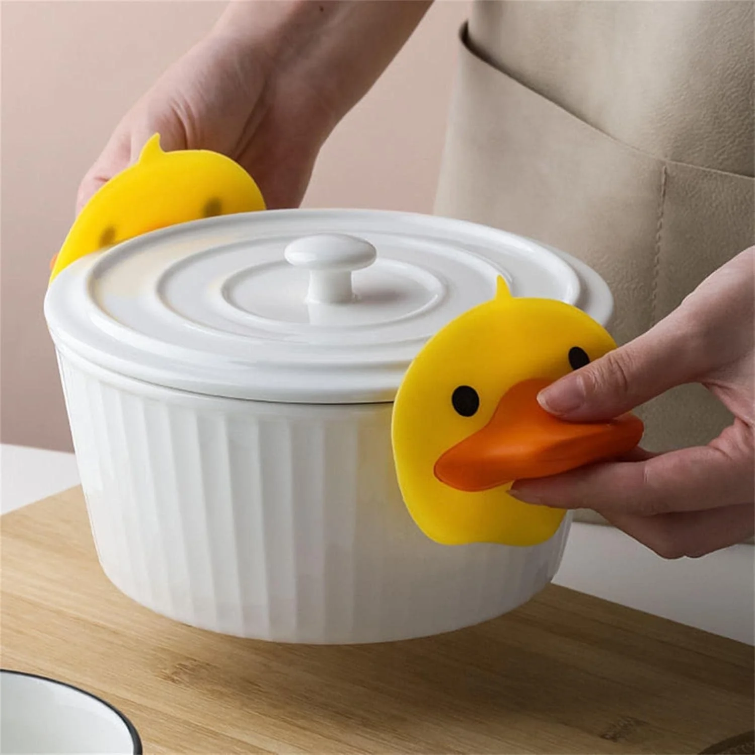 Cute Duck Shape Silicone Hot Pot Holder (2 Pc) - Image 3