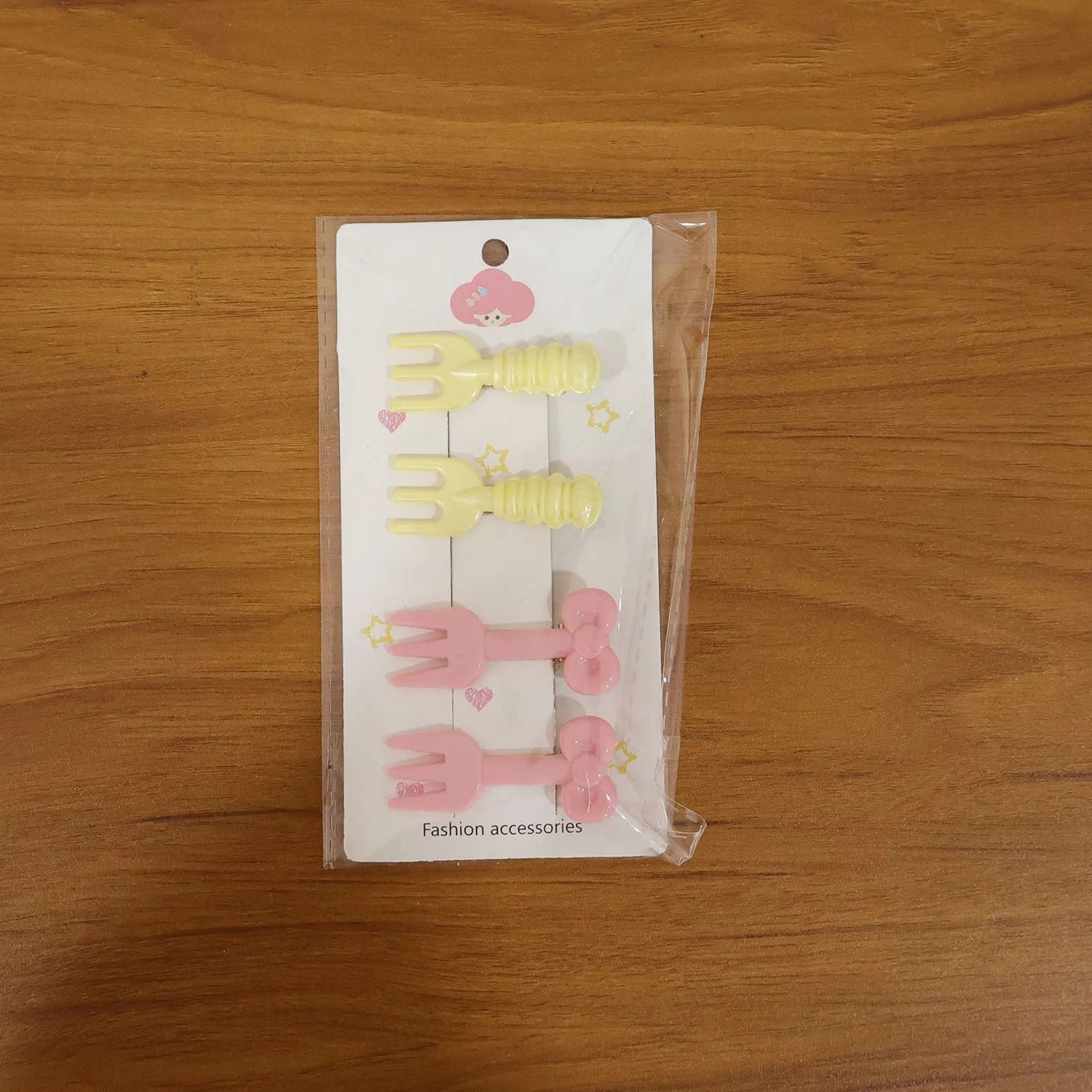 Cute Mini Fork Shaped Hair Clips Set for Girls and Women (4 Pc) - Image 8