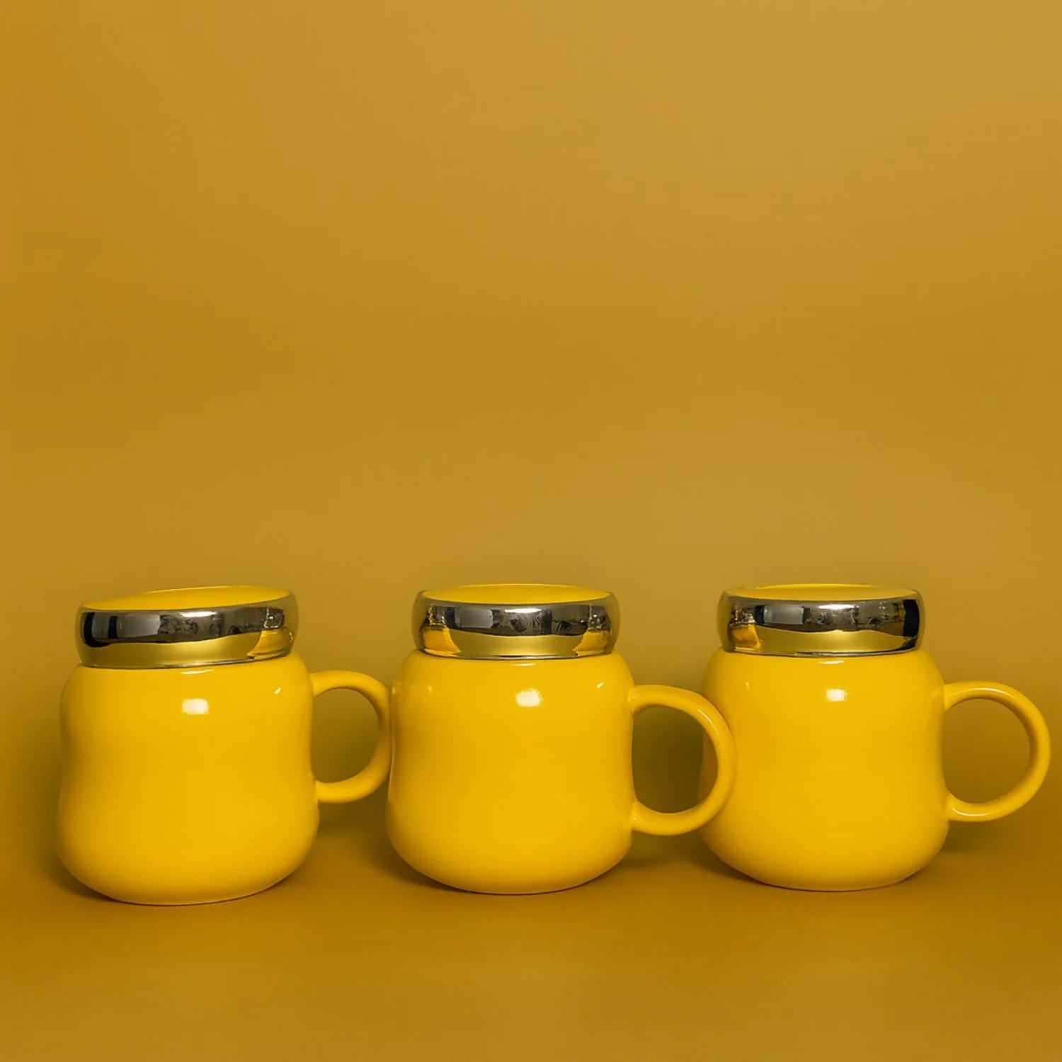 Cute Smiley Heart-Eyes Ceramic Mug with Lid & Handle | Adorable Yellow Coffee & Tea Cup for Home, Office & Gifting | Premium Glossy Finish Emoji Style Mug for Hot Beverages, Milk, Tea, Coffee & Cocoa - Image 5