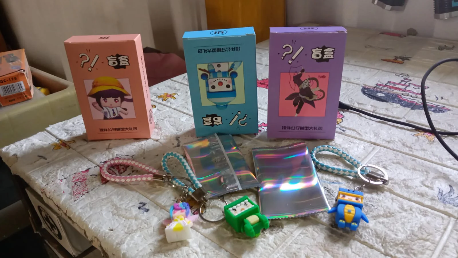 Cute Keychain With Card Gift - Keychain Accessories Key Chain Backpack Charms Car Keys Keychain for Kids Girls, Unicorn Toy and Charm Key- Chain for Bag  / Door Key- Ring / car Key- Ring / Party Favor (Mix Color & Design 1 Pc ) - Image 7