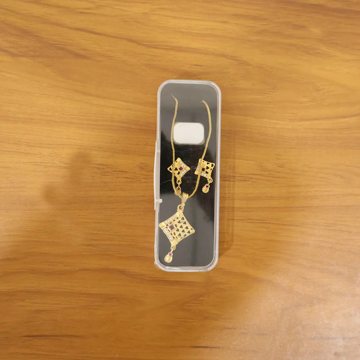 Cutwork Square Gold Pendant and Earring Set Elegant Traditional Jewelry Set - Image 7