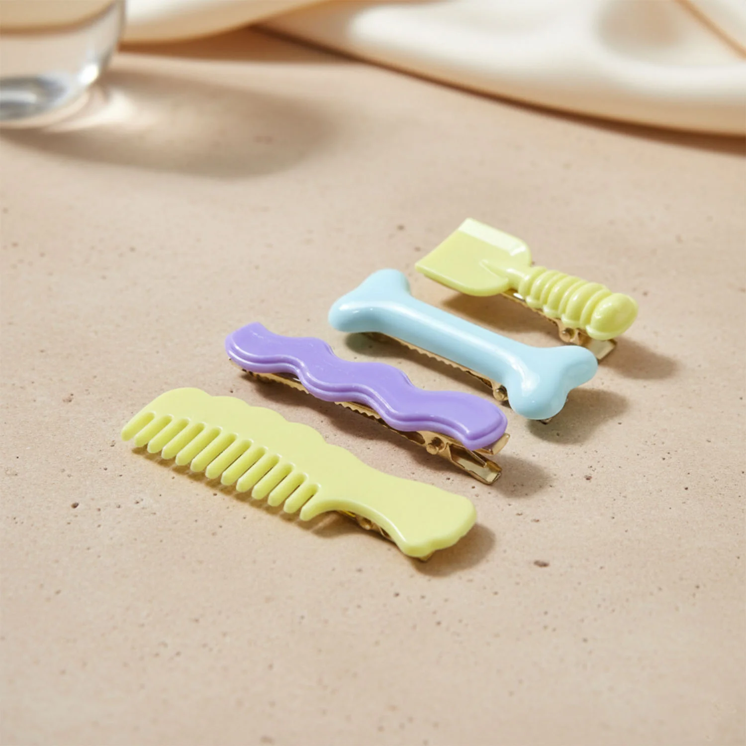 Decorative Alligator Hair Clips Set for Girls & Women – Cute Styling Pins (4 Pc) - Image 8