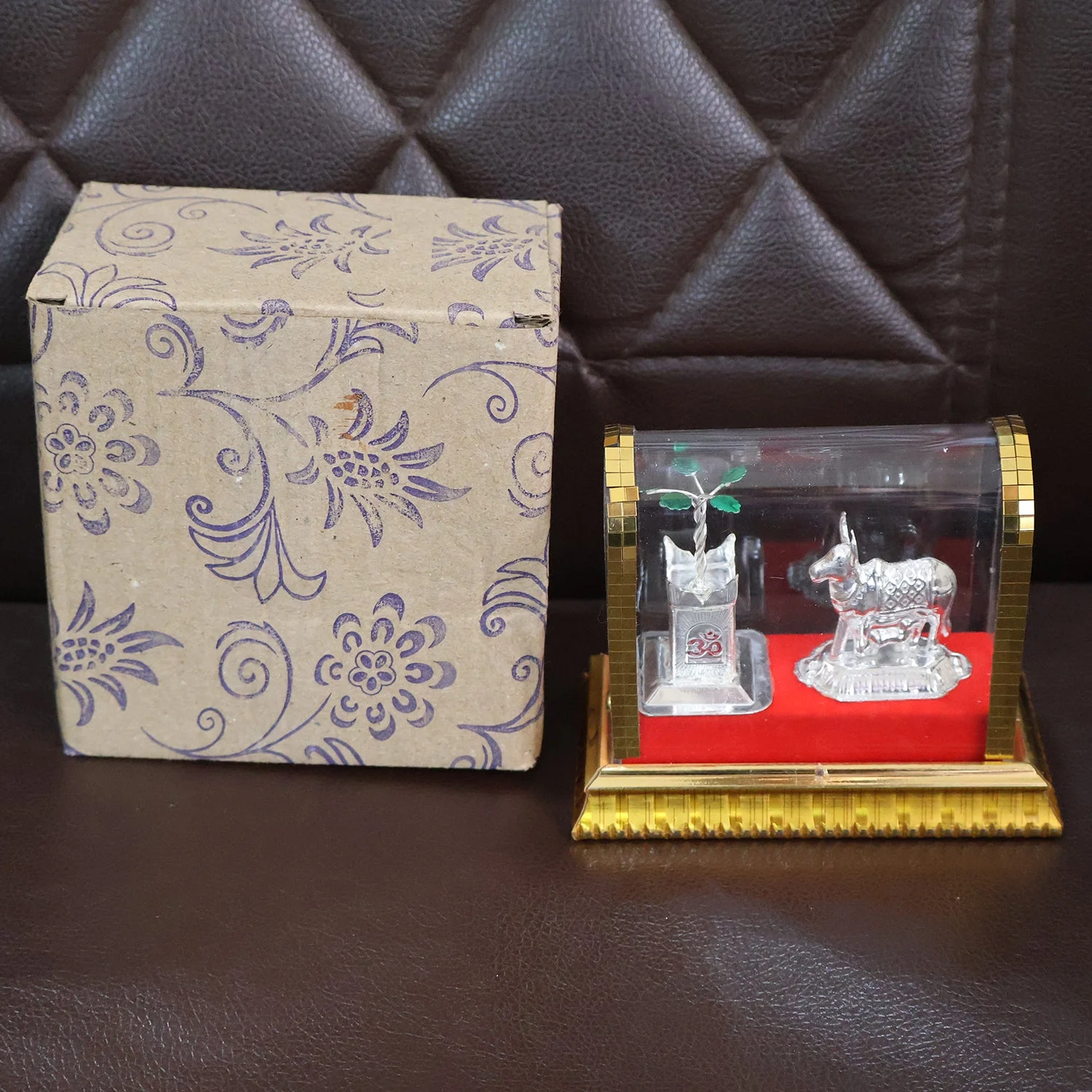 Decorative Kamdhenu Cow with Calf and Tulsi Plant Idol Set - Image 8