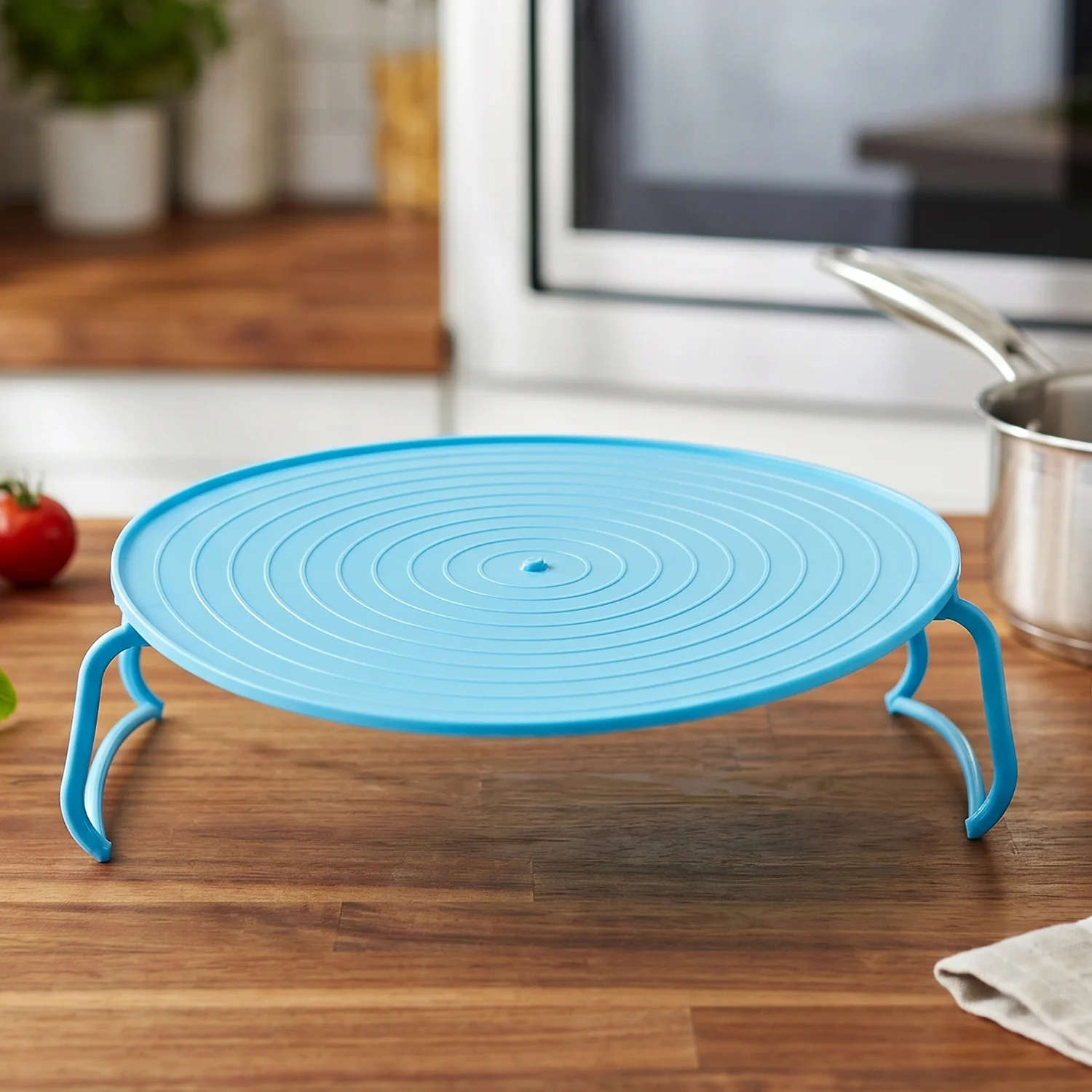 Decorative Non-Slip Plastic Serving Tray with Stand (1 Pc) - Image 7
