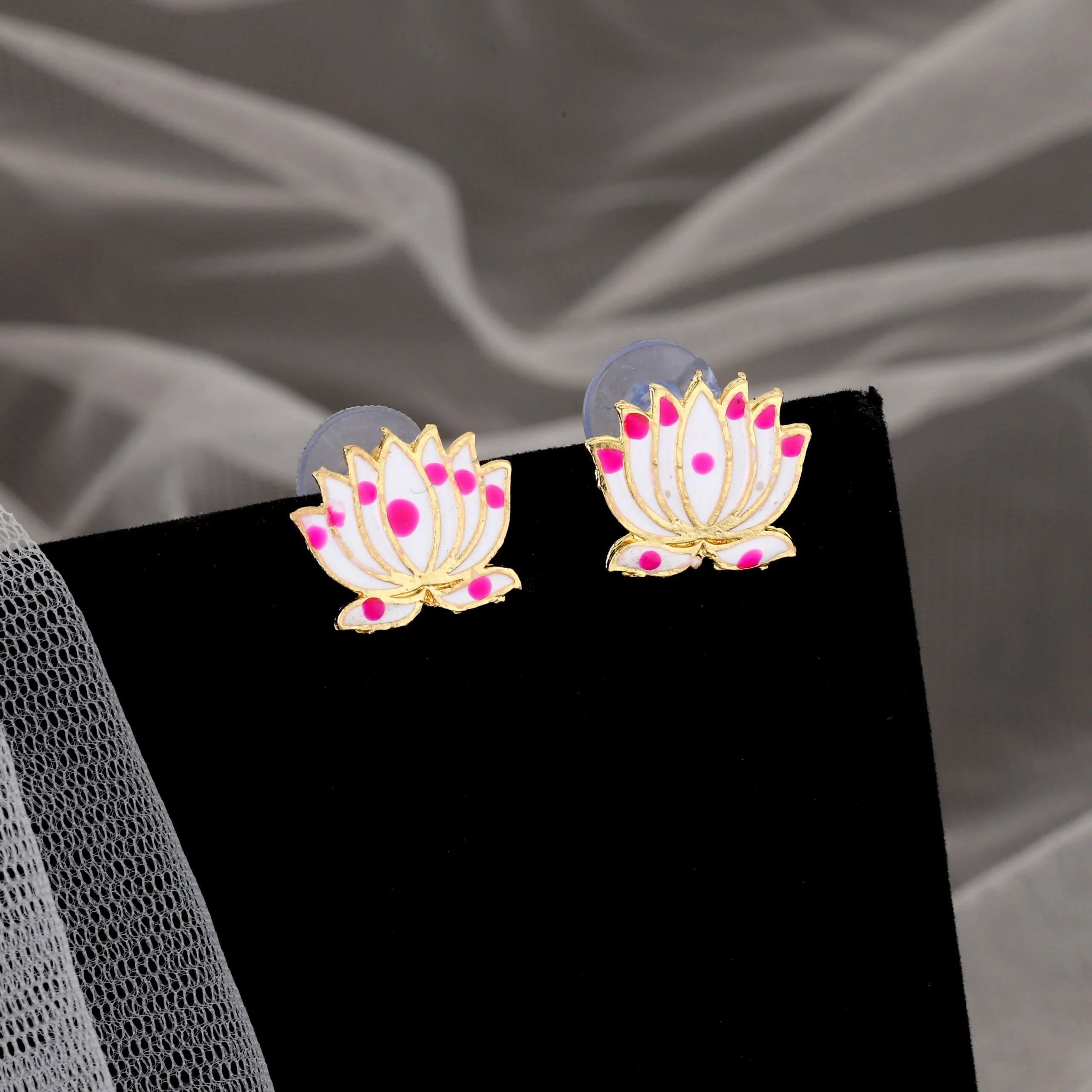 Delicate Lotus Design Necklace Set with Pink and White Enamel - Image 2