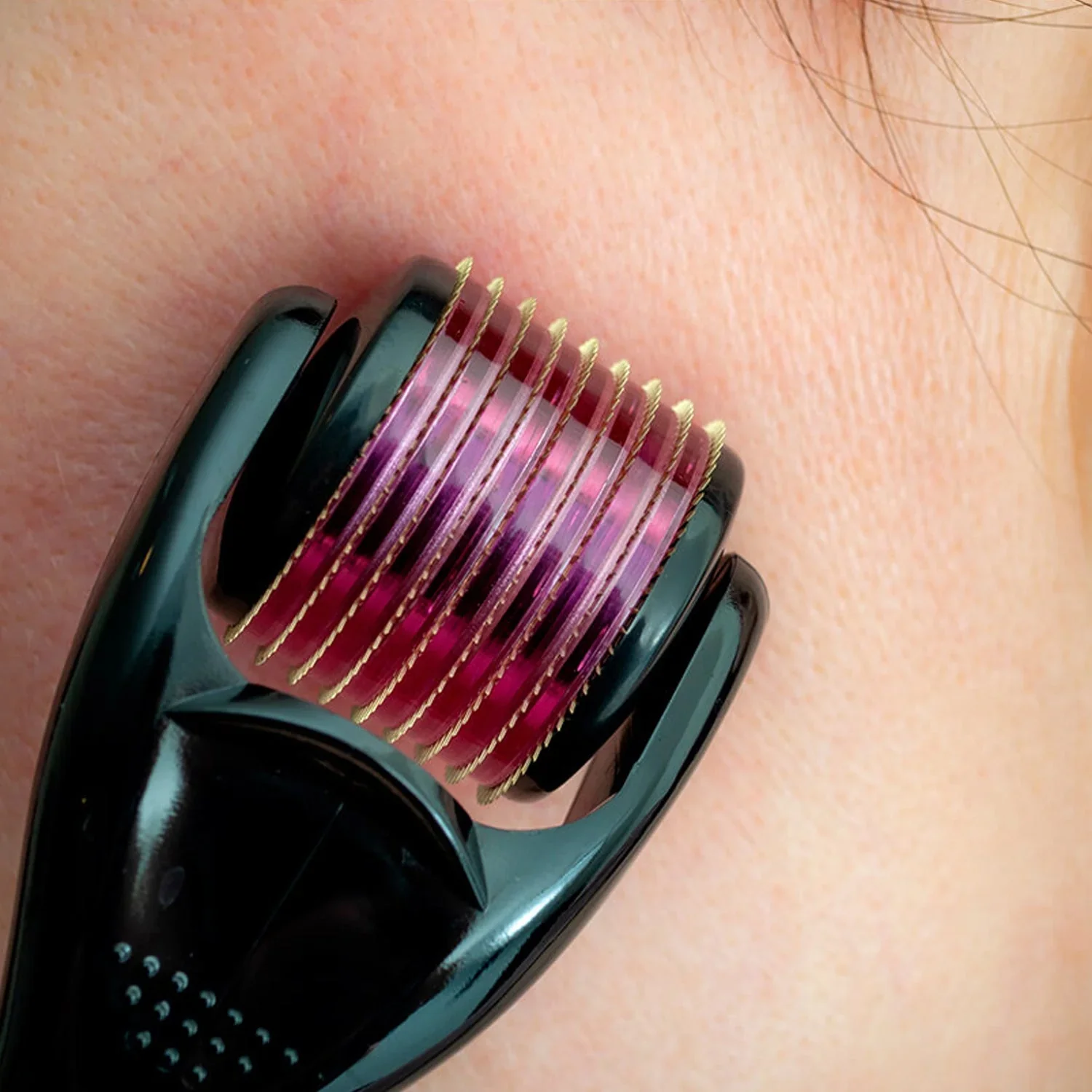Derma Roller Anti Ageing and Facial Scrubs & Polishes Scar Removal Hair Regrowth (2 MM) - Image 5