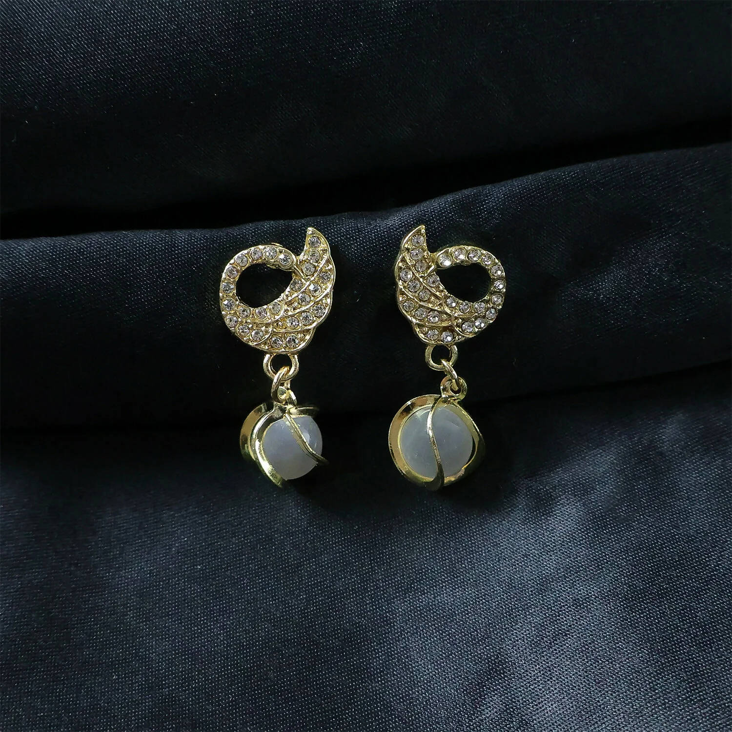 Designer Crystal Encrusted Swan Earrings – Graceful Pearly Drop Statement Jewelry - Image 3