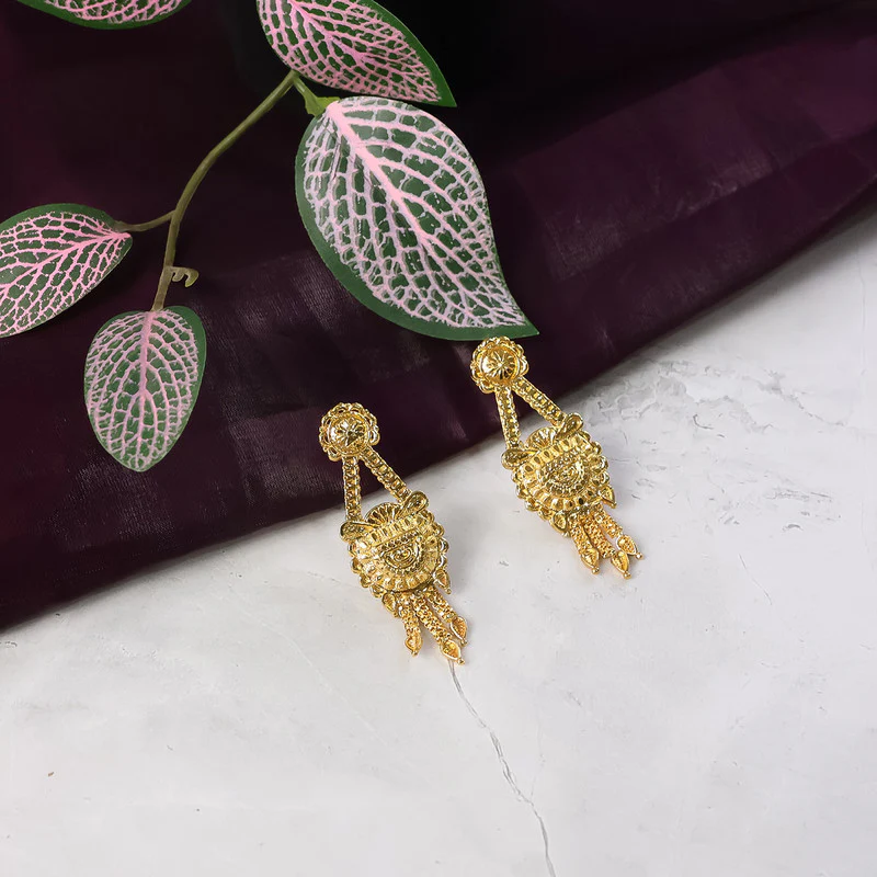 Designer Maharashtrian Mangalsutra Set – Elegant Pendant with Matching Earrings - Image 5