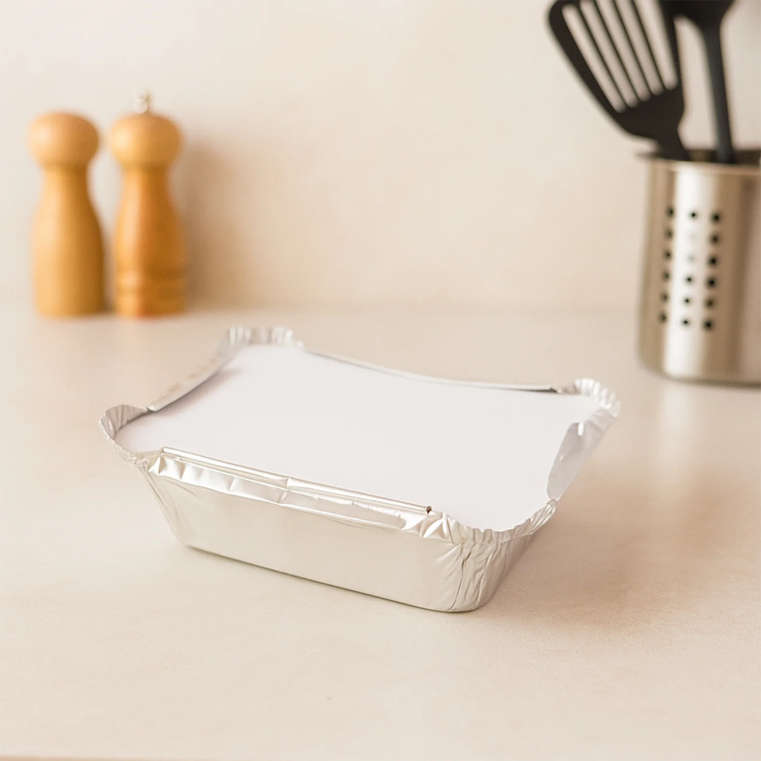 Disposable Aluminium Food Containers with Lids – 250 ml Capacity (Pack of 25) - Image 3