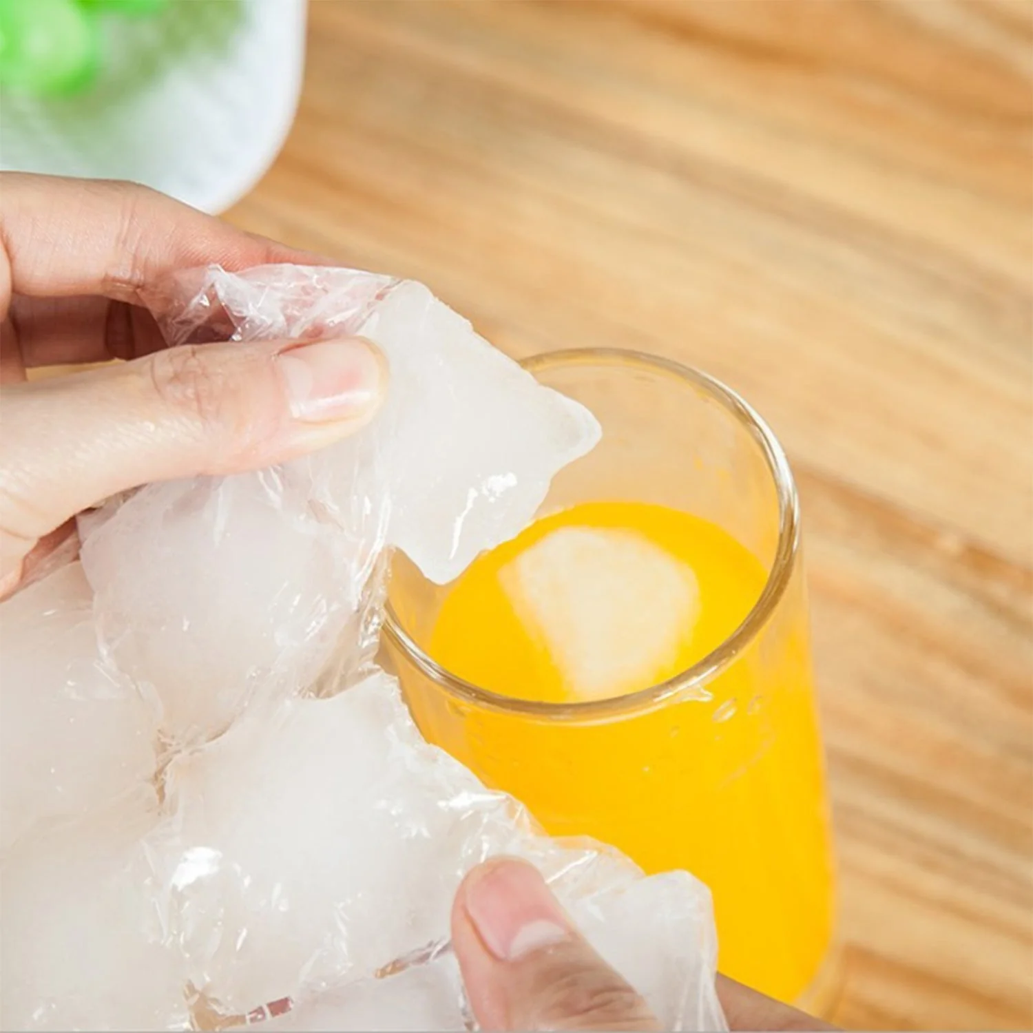 Disposable Ice Cube Bags, Cold Ice Pack Cooler Bag for Cocktail Food Wine - Image 4