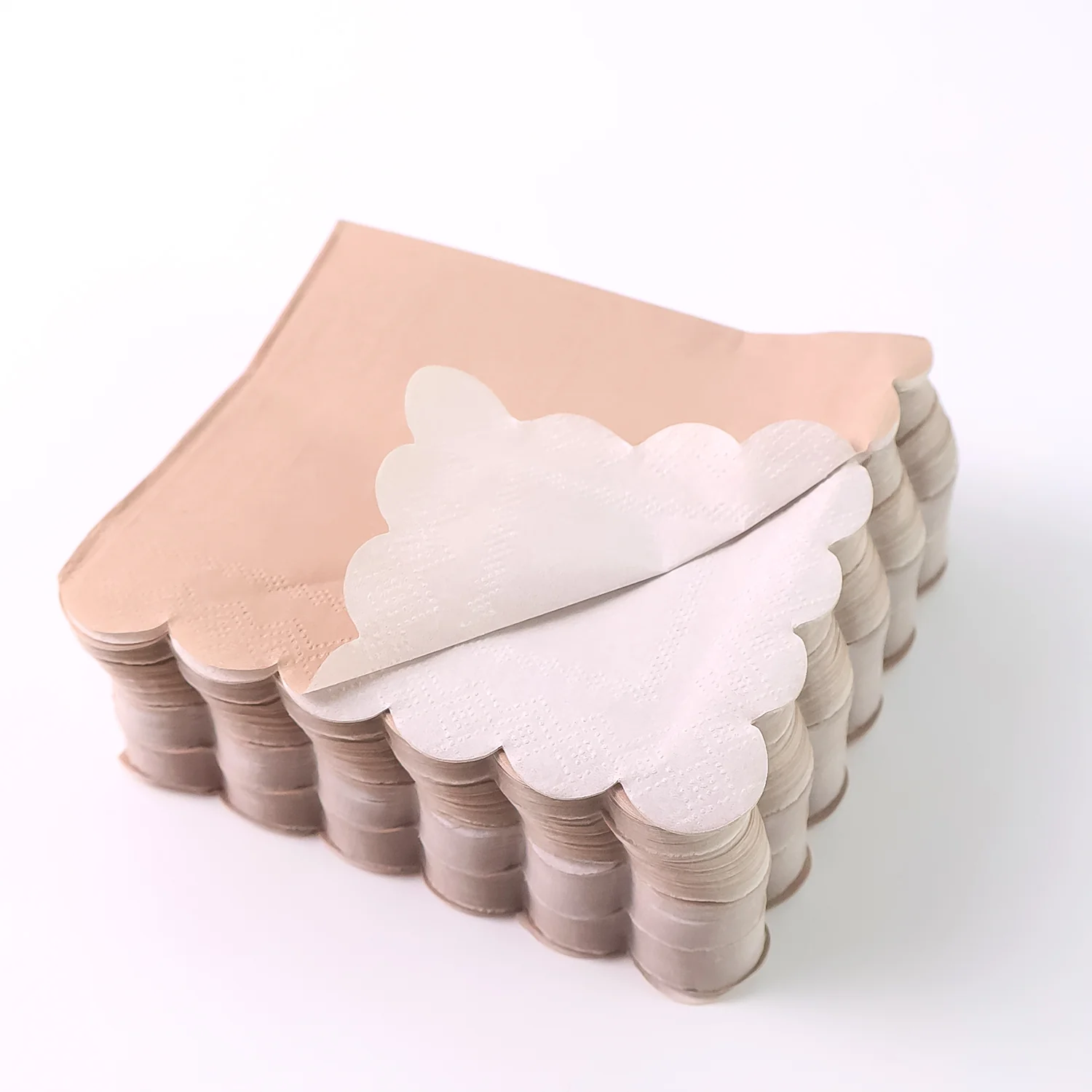Disposable Scalloped Edge Tissue Napkins Set (120 Pc) - Image 5