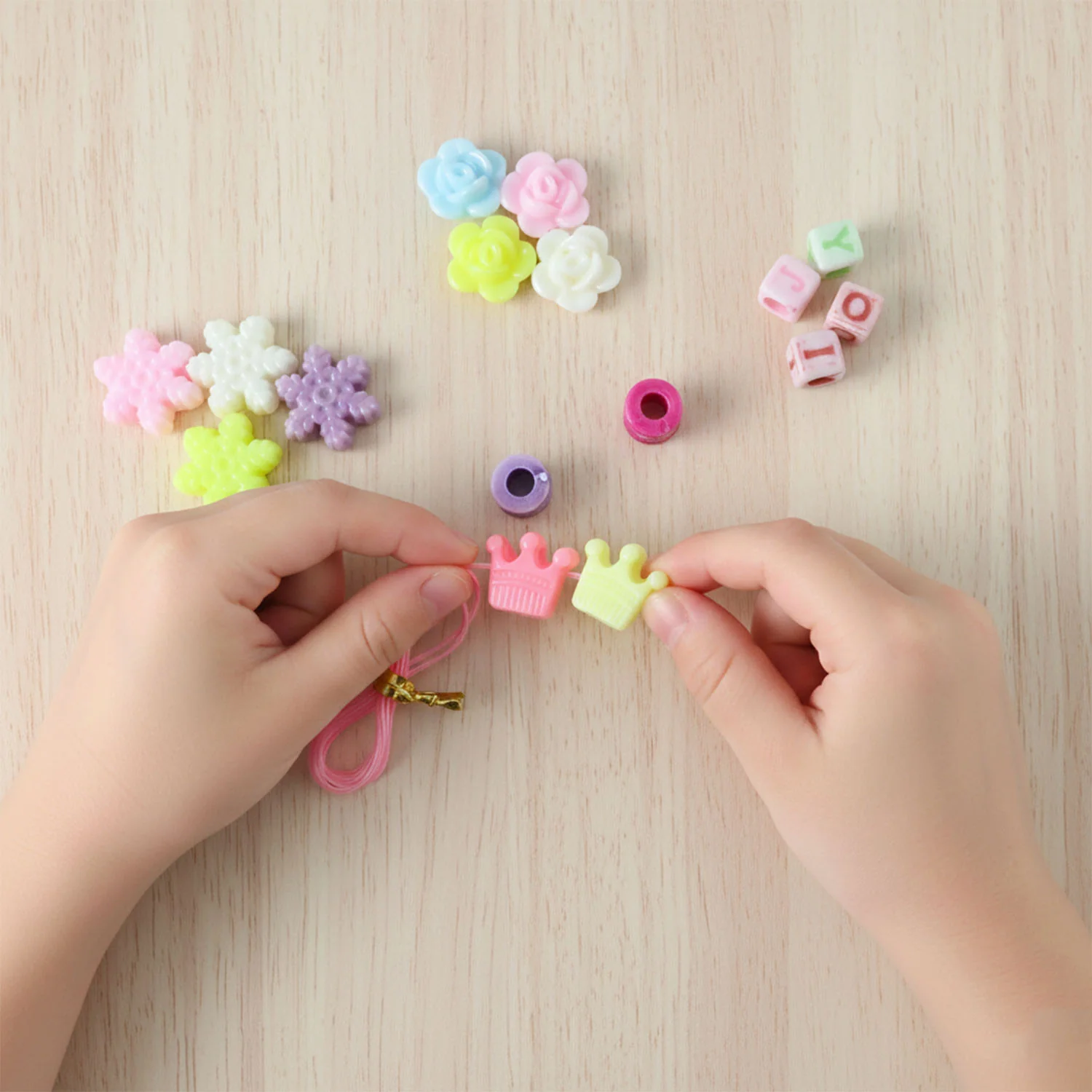 DIY Fashion Beading Jewellery Making Kit (1 Set) - Image 3
