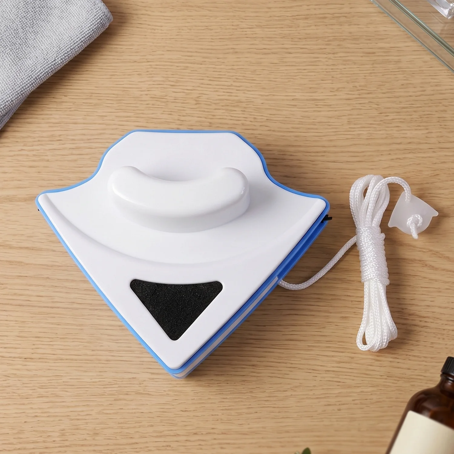 Double Sided Magnetic Glass Cleaner (1 Pc) - Image 7
