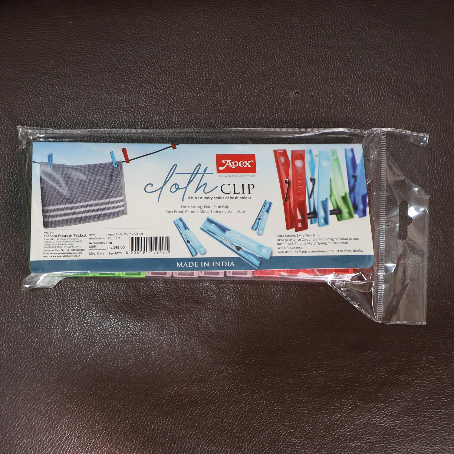 Cloth Clips Set of 12 – Strong Grip Plastic Laundry Pegs with Stainless Steel - Image 8