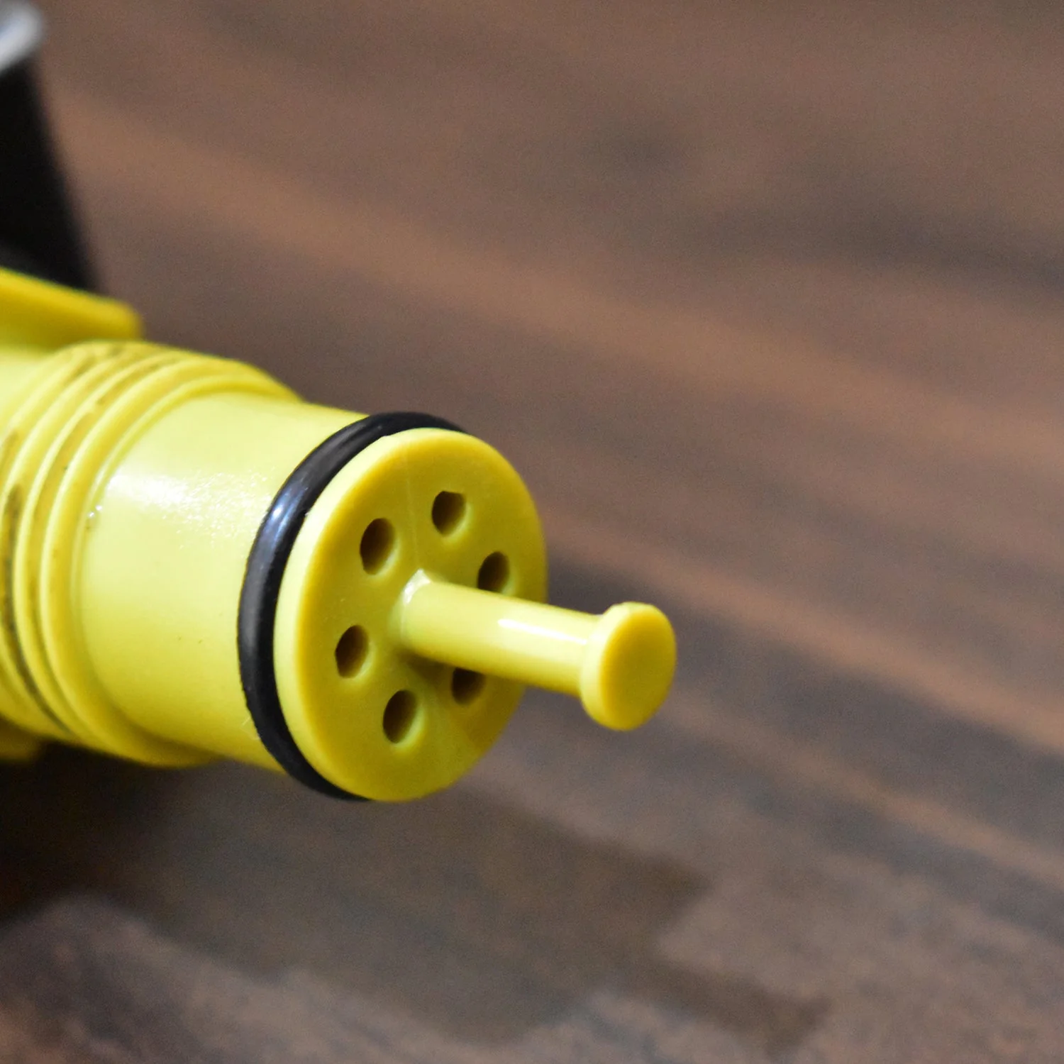 Durable Gold Color Trigger Hose Nozzle Water Lever Spray - Image 7