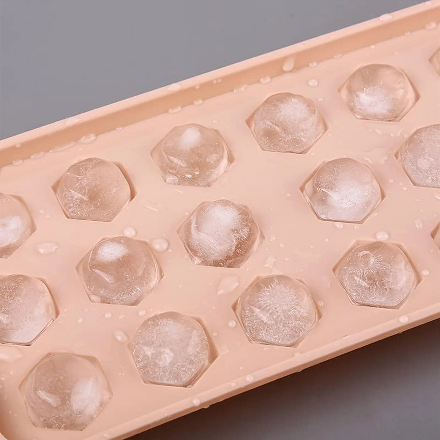 Durable Plastic Ice Cube Tray (1 Pc) - Image 3