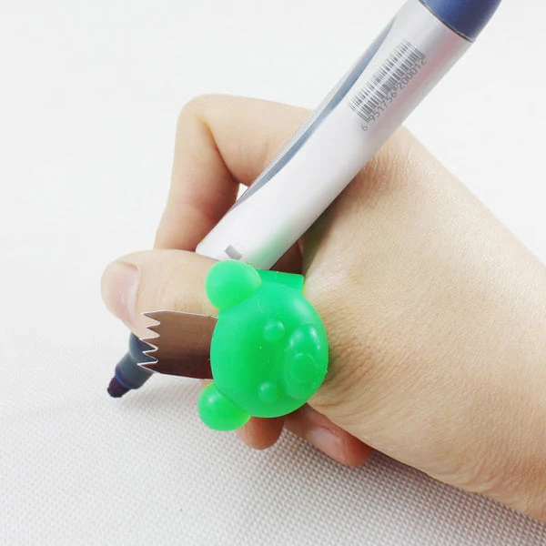 Easy and Portable Finger Tape Cutter For Packing Boxes - Image 6