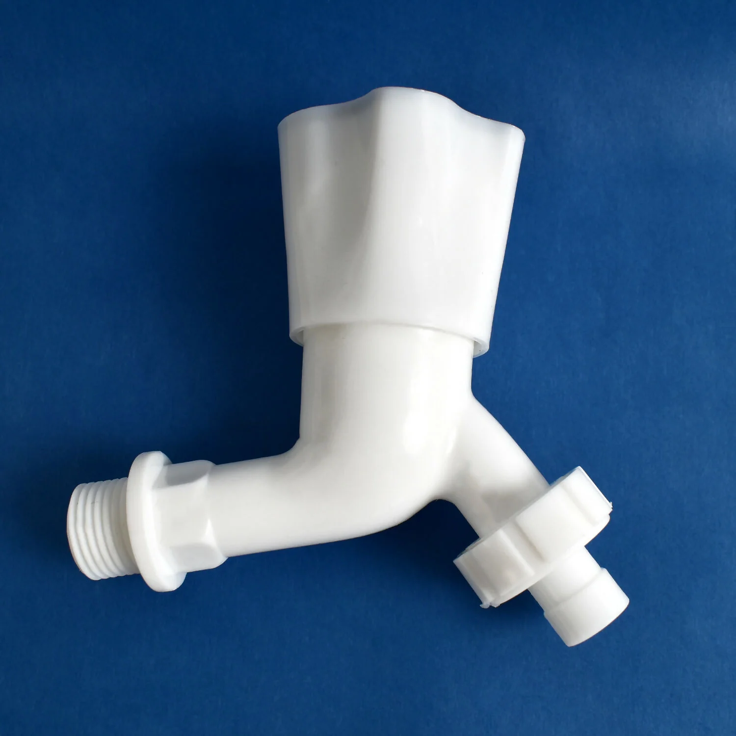 eavy-Duty Plastic Nozzle Tap - Image 4