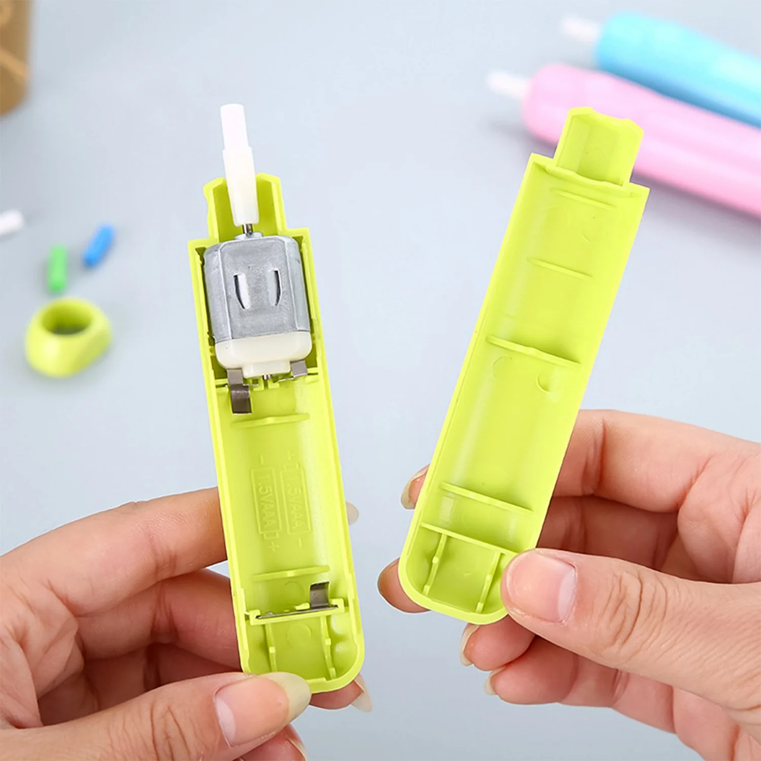 Electric Eraser Kit Automatic Pencil Eraser Battery Operated with 12 Eraser Refills - Image 4