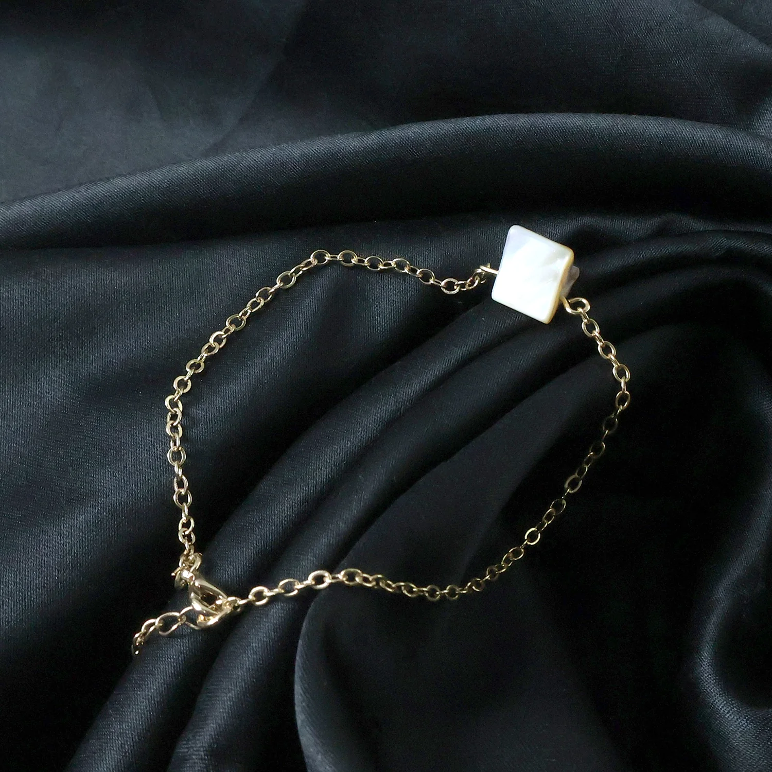 Premium Elegant Adjustable Chain Bracelet (1 Pc / Mix Design) - Image 6