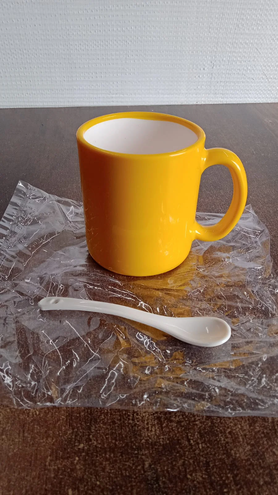Elegant Plastic Mug with Matching Spoon - Image 7
