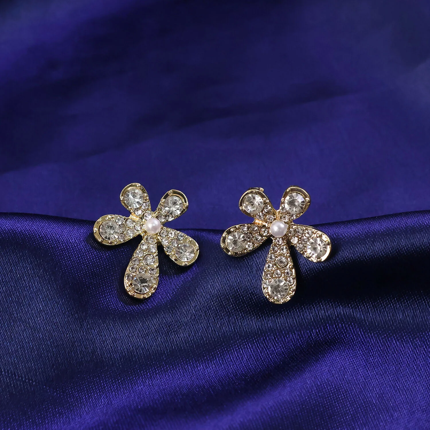 Elegant Crystal Flower Design Stud Earrings for Women and Girls Party Wear - Image 2