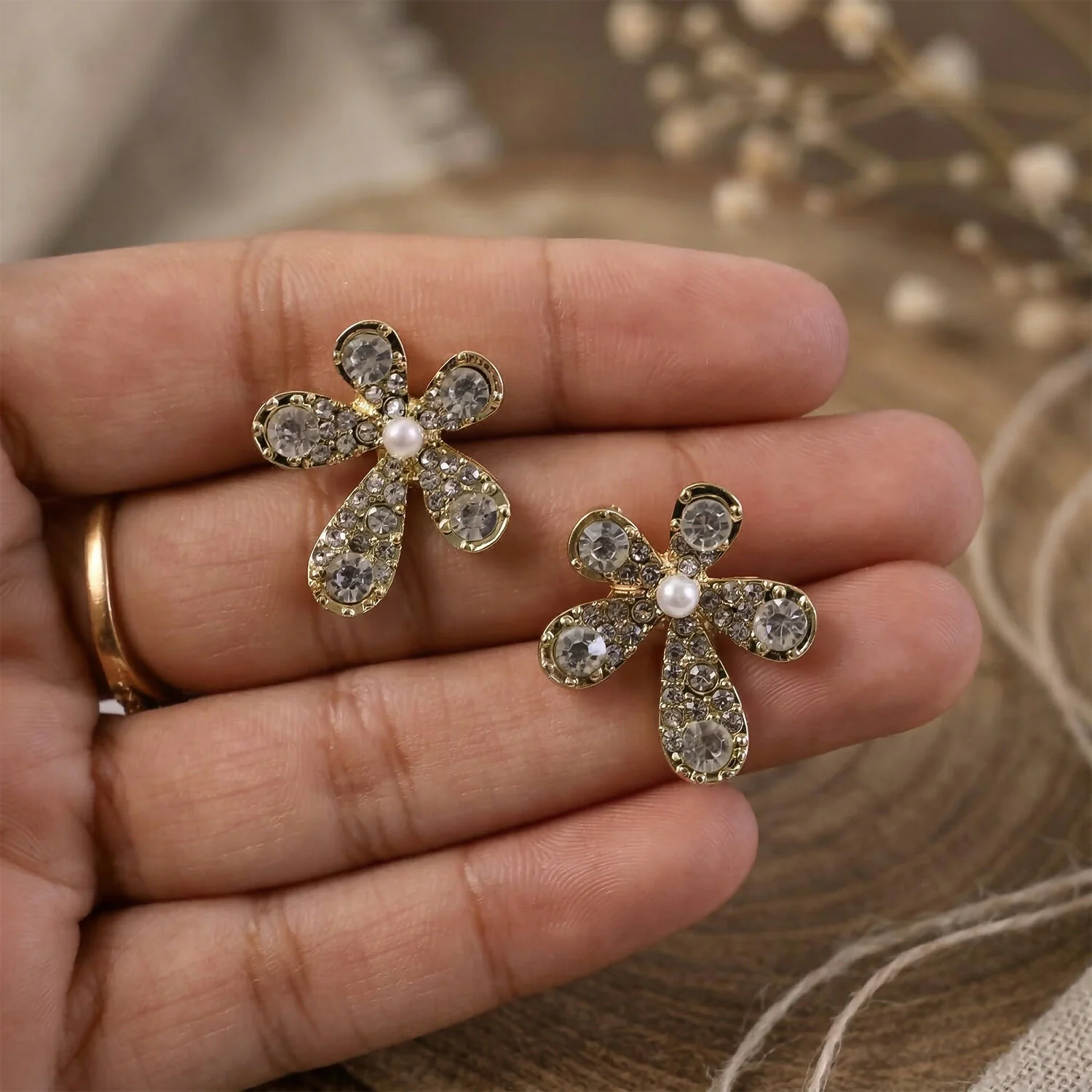 Elegant Crystal Flower Design Stud Earrings for Women and Girls Party Wear - Image 3