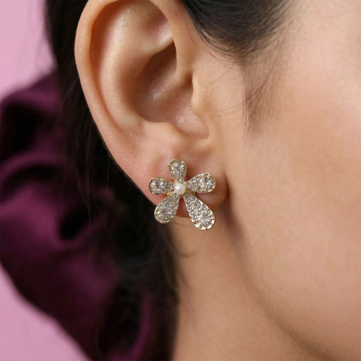 Elegant Crystal Flower Design Stud Earrings for Women and Girls Party Wear - Image 4