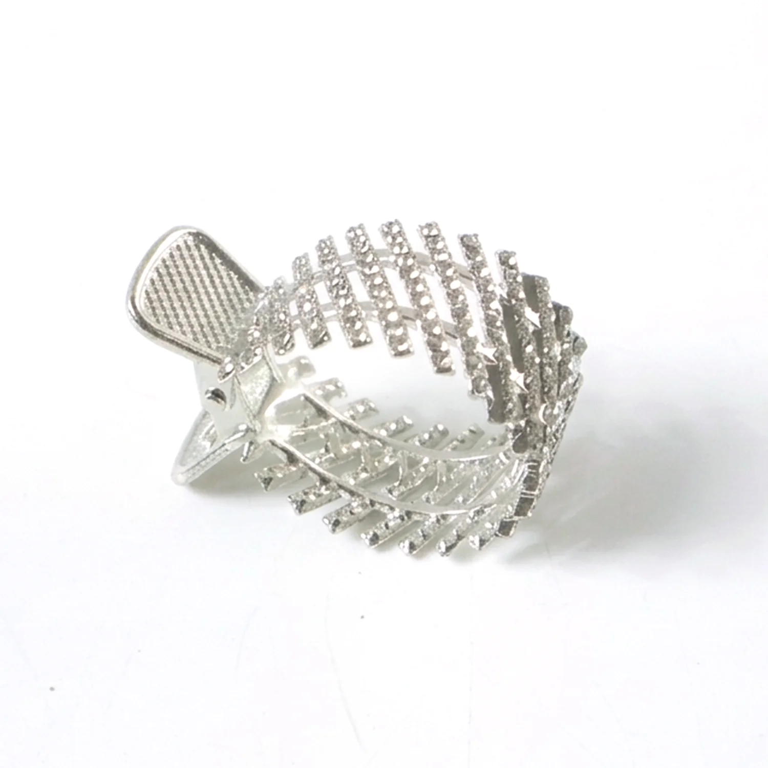Elegant Crystal Studded Metal Hair Claw Clip (1 Pc) - Image 4
