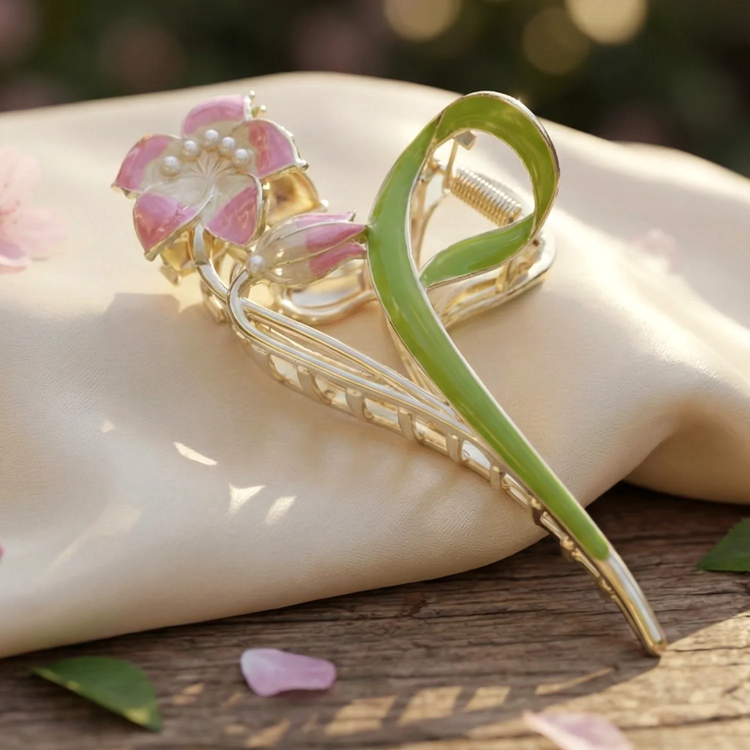 Elegant Floral Decorative Hair Claw Clip (1 Pc) - Image 4