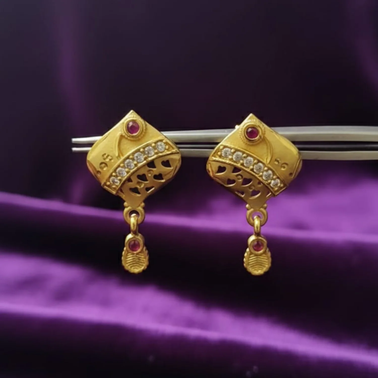 Elegant Gold Pendant and Earring Set Stylish Traditional Jewelry Set for Women - Image 11
