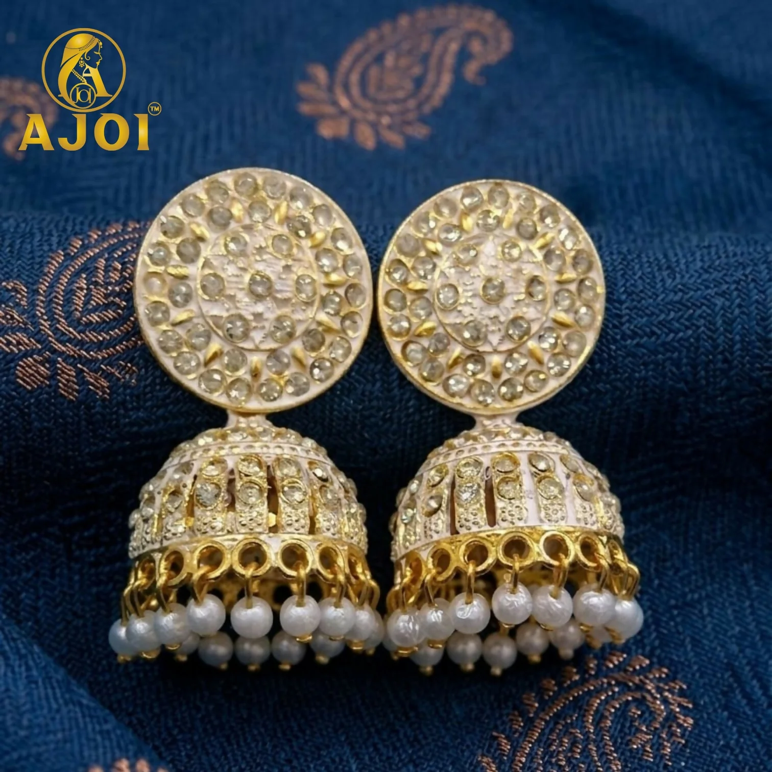 Elegant Gold Plated Kundan Jhumka Earrings with Pearl Drop Design - Image 4