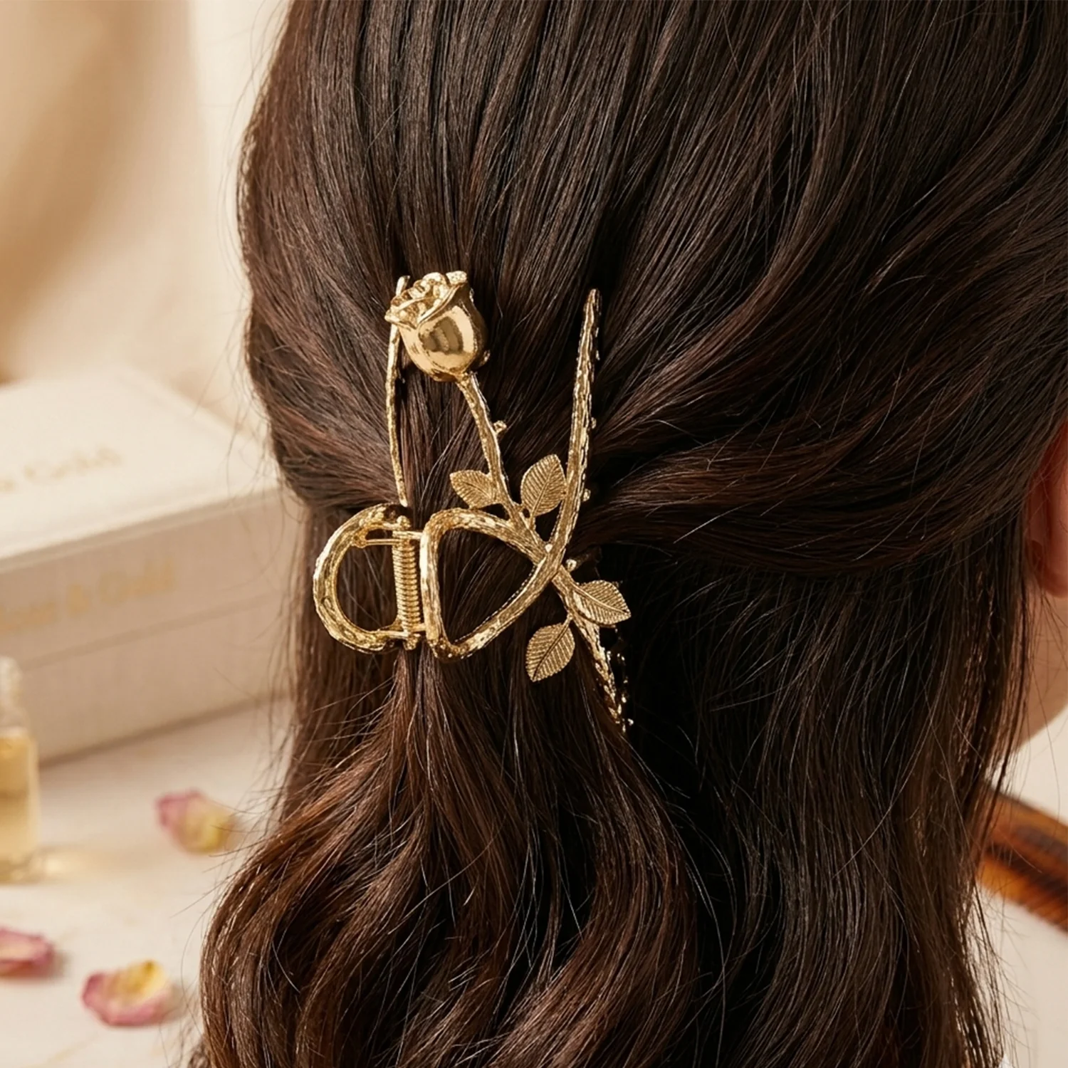 Elegant Gold Rose Design Hair Claw Clip (1 Pc) - Image 3