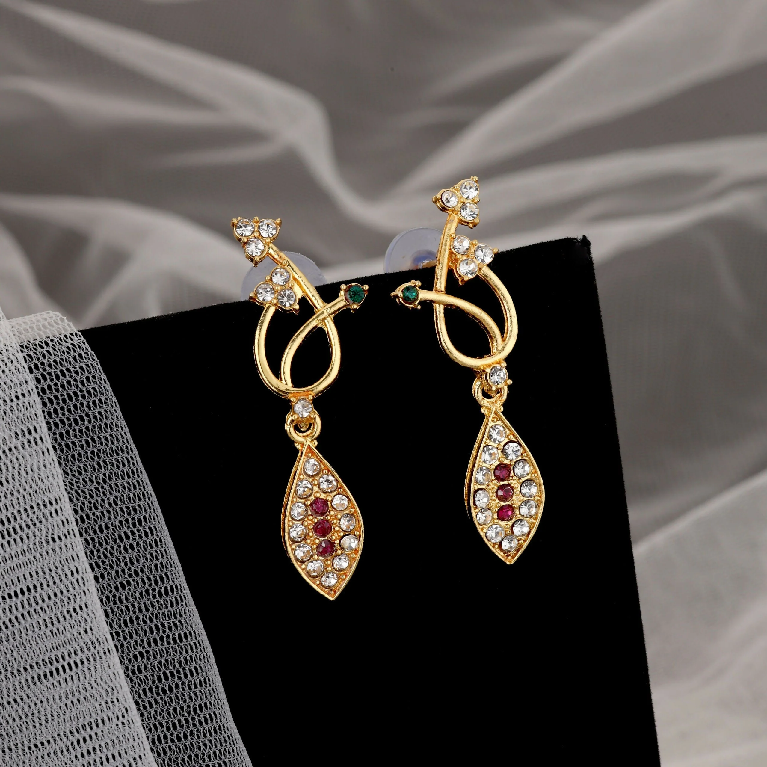 Elegant Gold-Toned Floral & Green-Pink Stone Set - Image 2