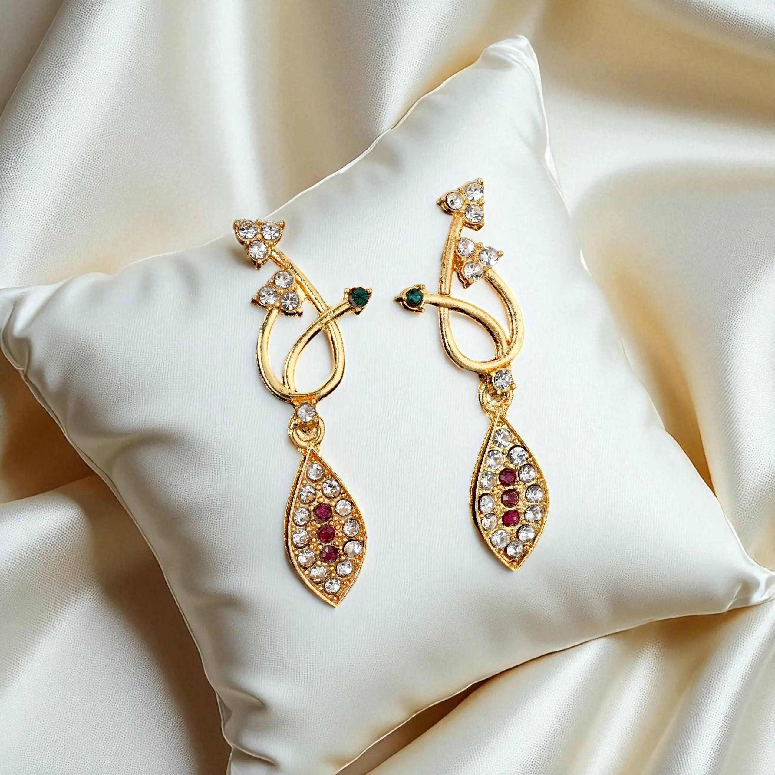 Elegant Gold-Toned Floral & Green-Pink Stone Set - Image 3