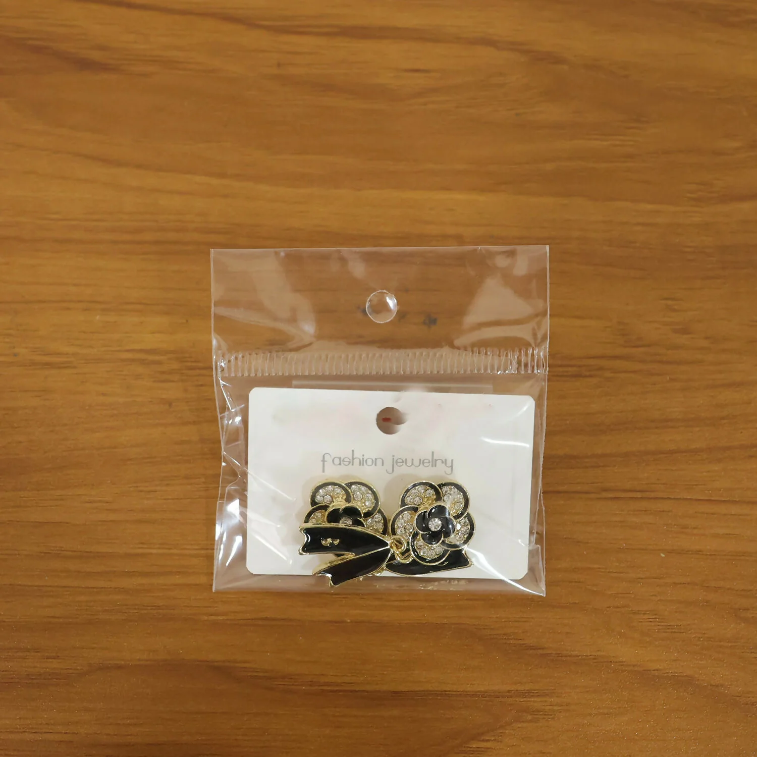 Elegant Korean Style Leaf Pearl Stud Earrings for Women – Gold Plated Designer Party & Daily Wear Earrings - Image 6
